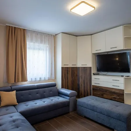 Luxvil * Balatonkeresztúr