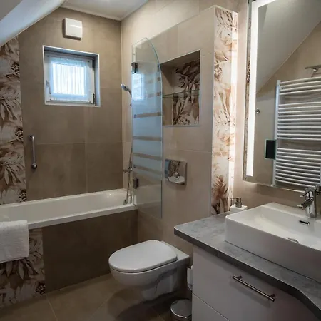 Luxvil بيت للعطل *