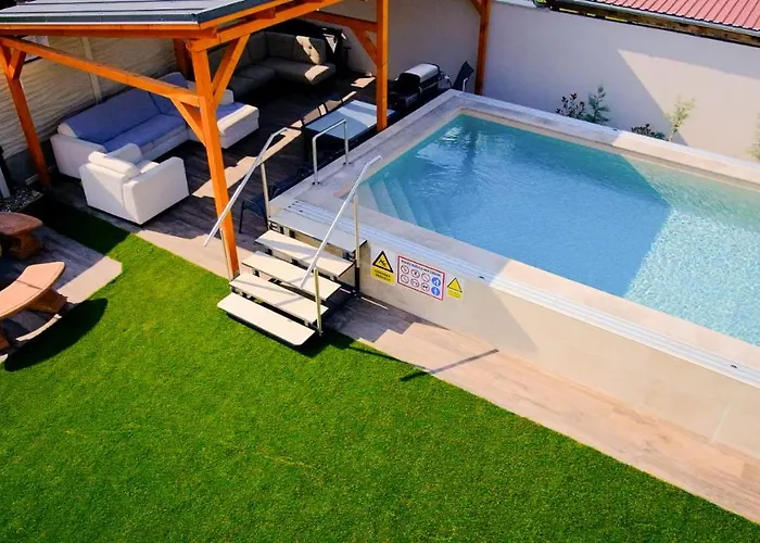 Luxvil * Balatonkeresztúr